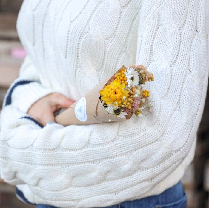 Mini Dried Glow Bouquet